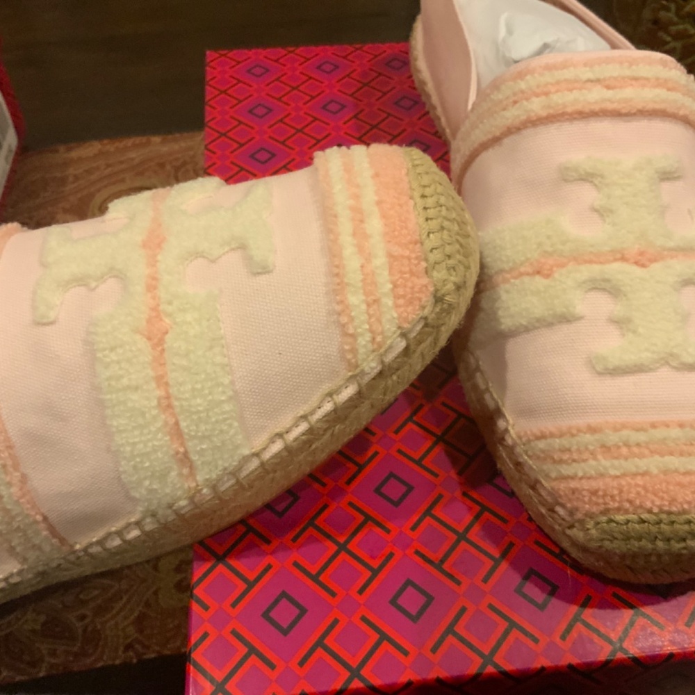Tory Burch double t canvas espadrille in pink tulle, BNIB,MSRP$198, HTF - Picture 3 of 11